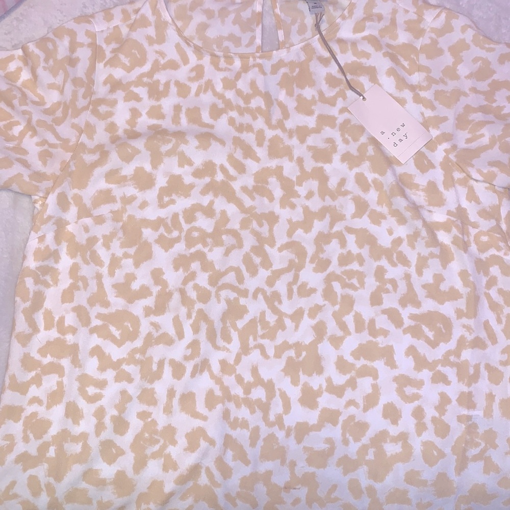 A new day. Shirt. Size M